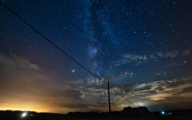 写真：新得町の夜空